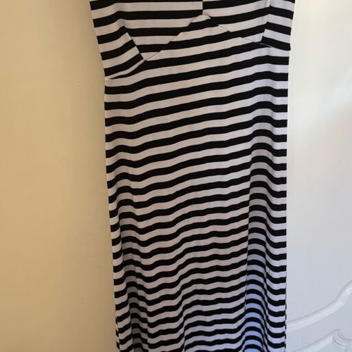 Anel maxi dress black and white size M like new with back opening