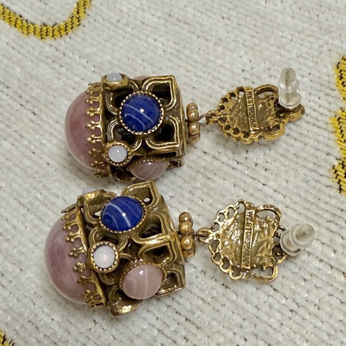 Vintage style earrings new, pink