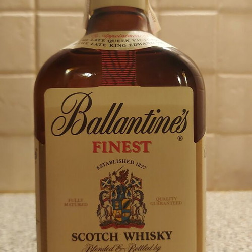 Collectible Ballantine's Finest Scotch Whisky 750 ml 40% vol sealed