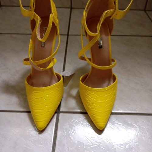 Yellow heels new, size 39, 10cm heel height
