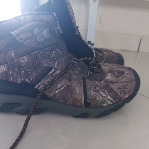 Boys' boots like new, size 36