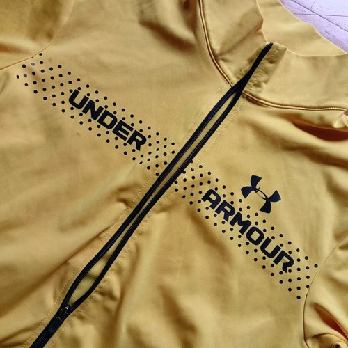 Under Armour sports jacket size Large like new, yellow