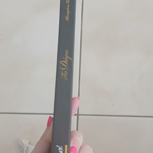 The Gift by Katerina Papapostolou like new, Greek book