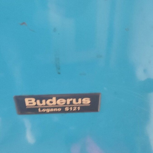 Buderus Logano S121 pyrolysis wood boiler used with inertia tank