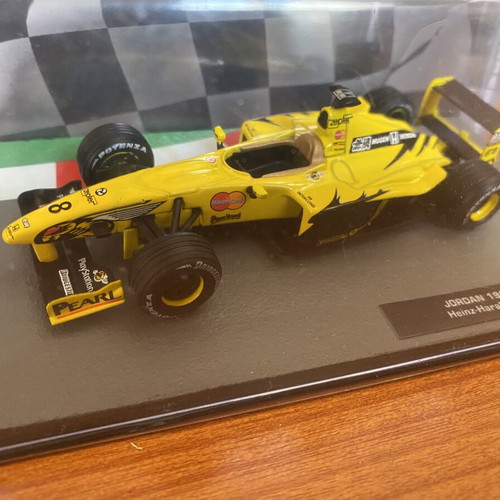 Jordan 199-1999 model car