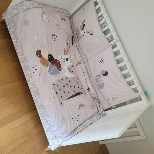 Casababy Oslo convertible baby cot with Greco Strom mattress like new