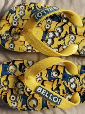 Παιδικές σαγιονάρες Minions μεταχειρισμένες νούμερο 25-26