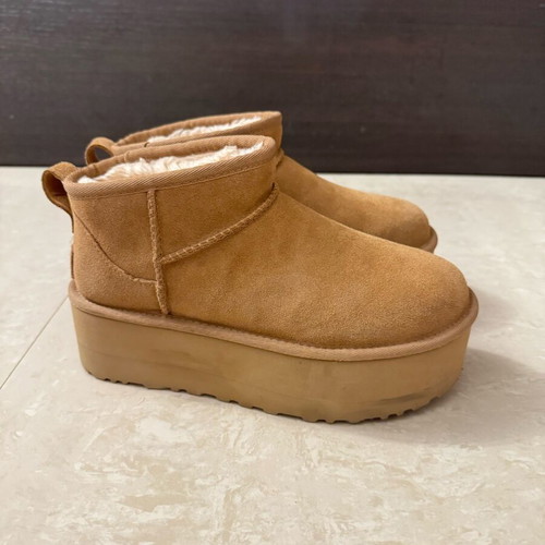 Ugg boots used size 37, beige and brown