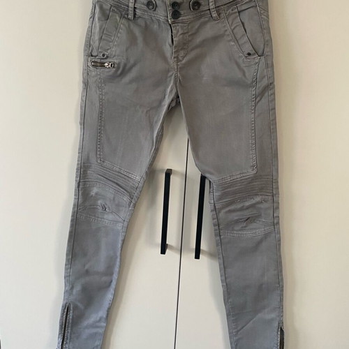 Berska gray fitted women's pants used, size S