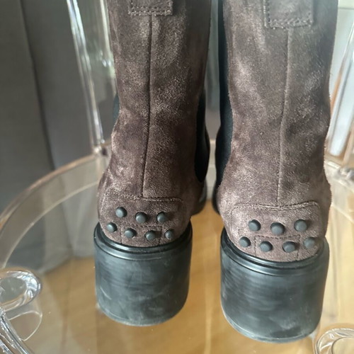 Μπότες Tod’s Chelsea από καφέ σουέντ σαν καινούργιες, μέγεθος 40