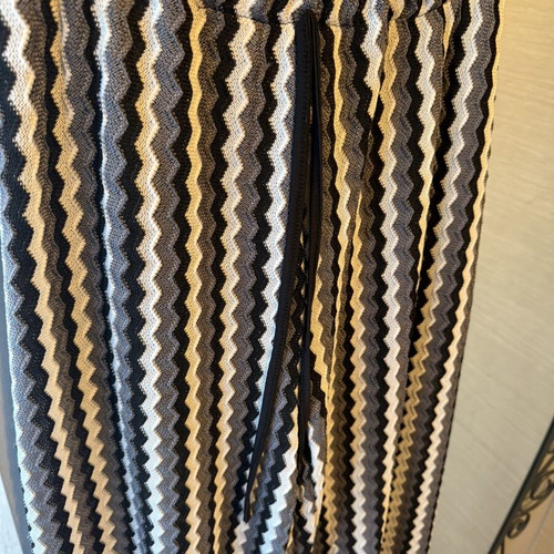 Silia D knit pants one size, like new, black and gray