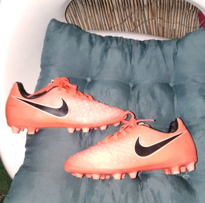 Δερμάτινα ποδοσφαιρικά παπούτσια Nike