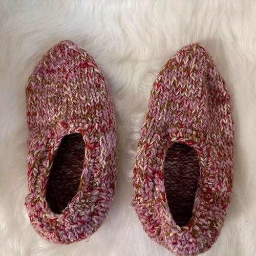 Woolen handmade knitted slippers new, pink multicolor