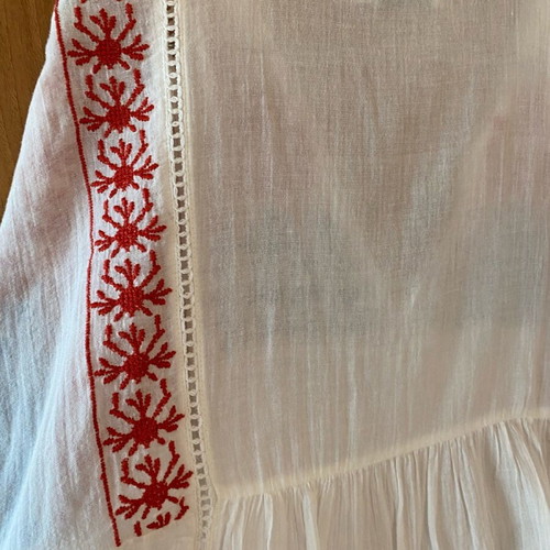 Zara loose blouse with embroidery, new, size XS