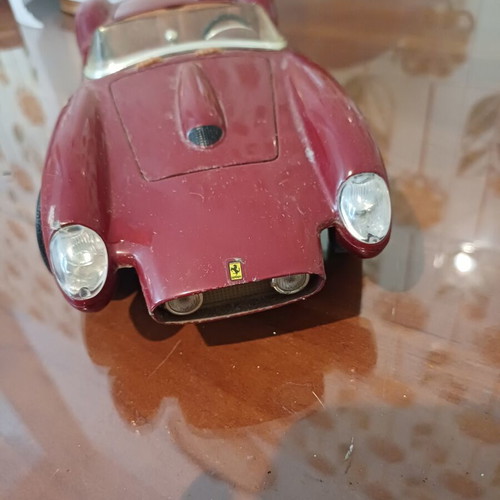 Ferrari 250 Testa Rossa 1958 Die-Cast Model 1:18 New Shell Collezione