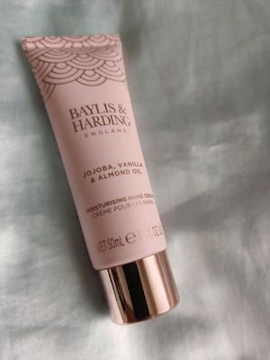 Jojoba vanilla & almond oil hand cream 50 ml unused