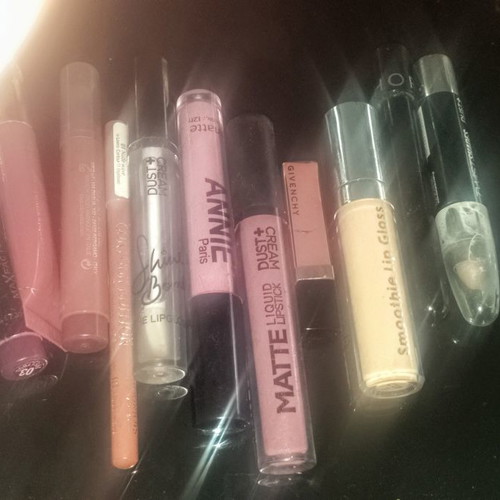 Makeup used from Max Factor, Givenchy, Shefora cosmetics
