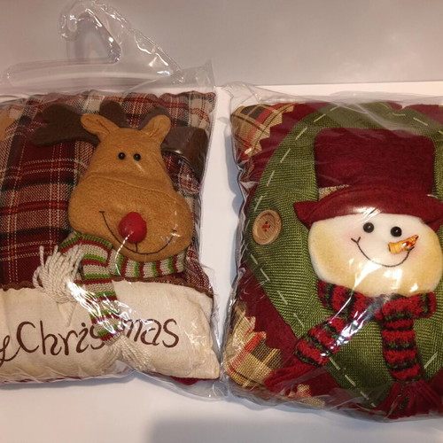 Christmas decorative pillows set of 2 used, festive designs