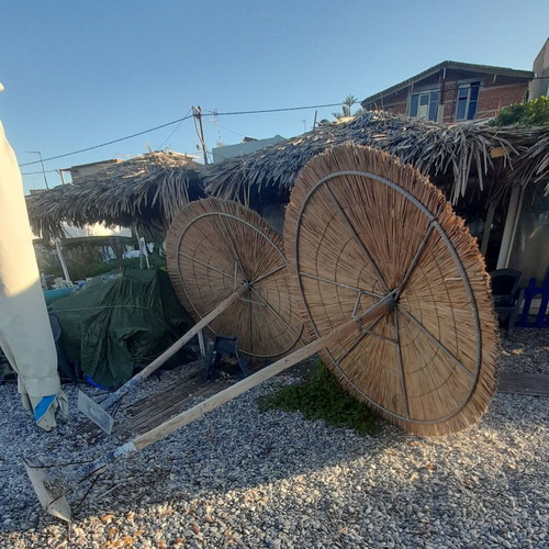 Straw Beach Umbrella used