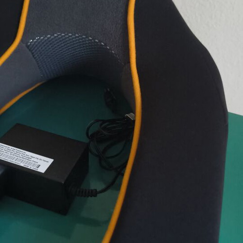 Medisana Neck and Shoulder Massage Device like new
