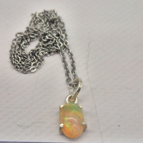 Ethiopian Opal Silver 925 Necklace new, 5 carat gemstone