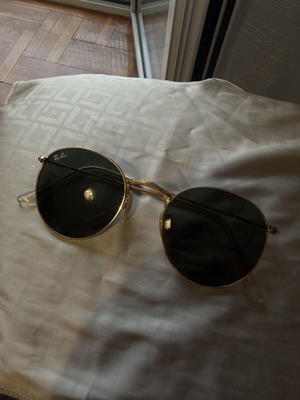 Ray Ban sunglasses unisex original like new, black and gold