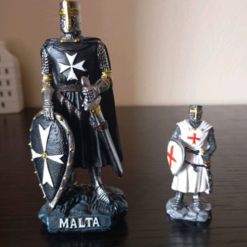 Crusader knights new decorative figurines