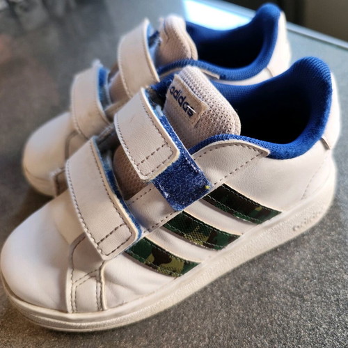 Adidas Grand Court 2.0 kids' sneakers size 27 like new