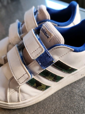 Adidas Grand Court 2.0 kids' sneakers size 27 like new