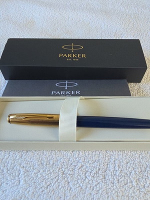 Parker Insigna rollerball pen new with rolled gold cap