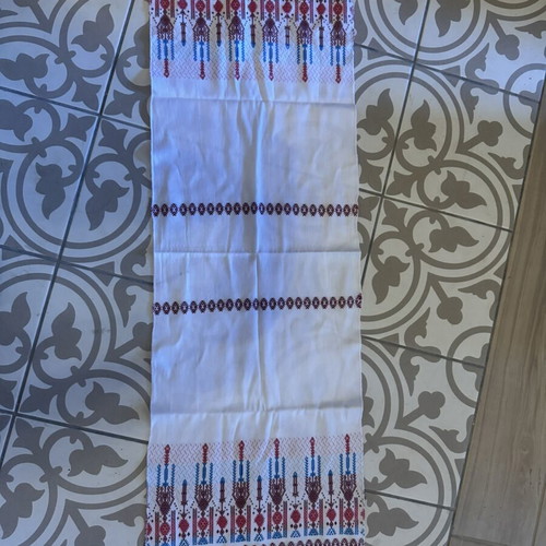 Tzevres handwoven table linen new with beautiful design 1.20x0.40