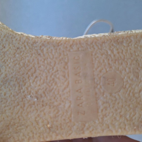 Zara platform sandals gold like new, size 40