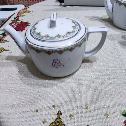 Altrohlau CMR porcelain teapots and creamer used