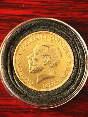 Gold Sovereign King George England 24K plated coin with luxury case
