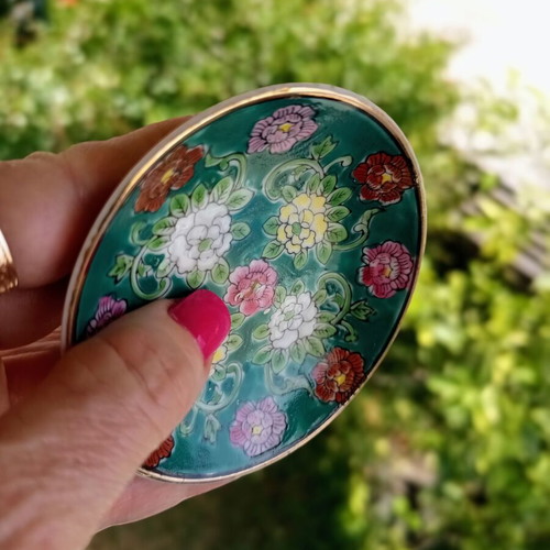 Vintage porcelain Asian trinket dish with floral motif, like new