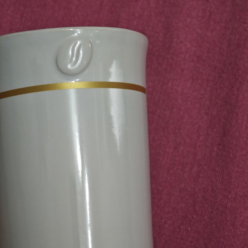Set of 5 cups new