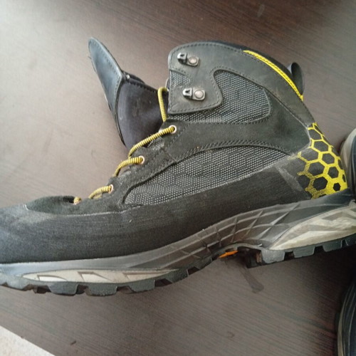 Zamberlan Rando GTX hiking boots, black and yellow, size 44