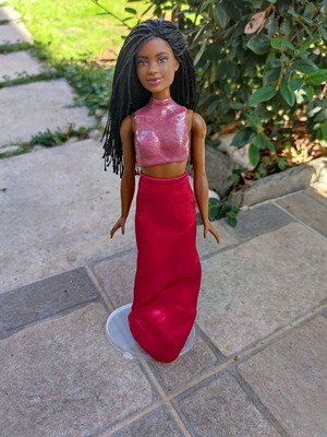 Barbie Brooklyn Zendaya OOAK like new with outfit inspired by Critics’ Choice Awards 2020