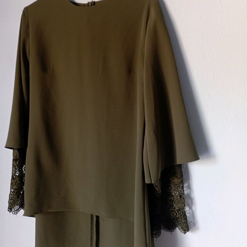 Women's dress khaki size M crepe new