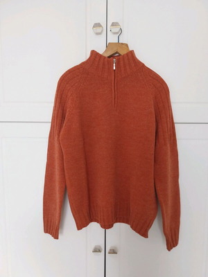 Men's Classic pullover orange like new, size XL