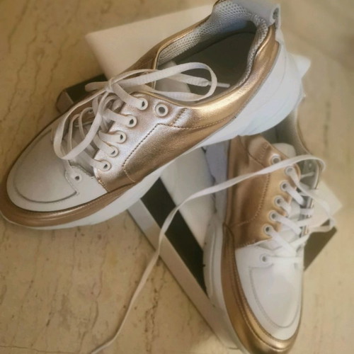 Fenomilano women's sneakers new, white with gold/pink, size 39