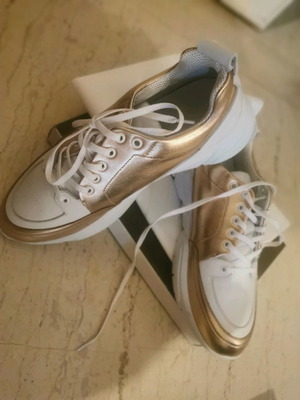 Fenomilano women's sneakers new, white with gold/pink, size 39