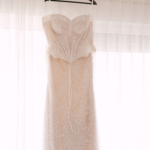 Wedding dress 2026 like new, white and beige, corset and skirt