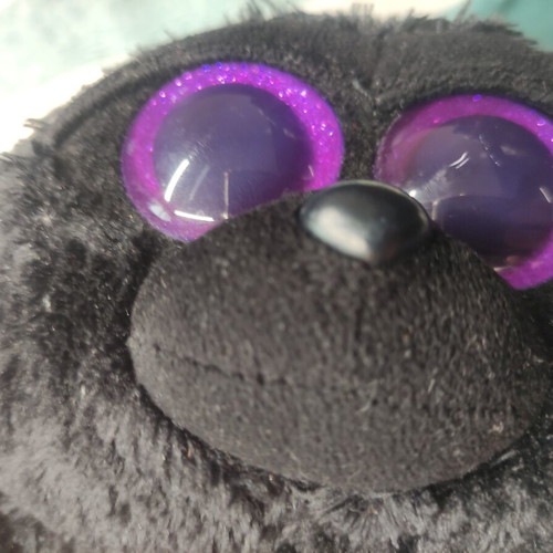 Beanie Boos Ty Plush Gorilla 23cm like new, eye scratch