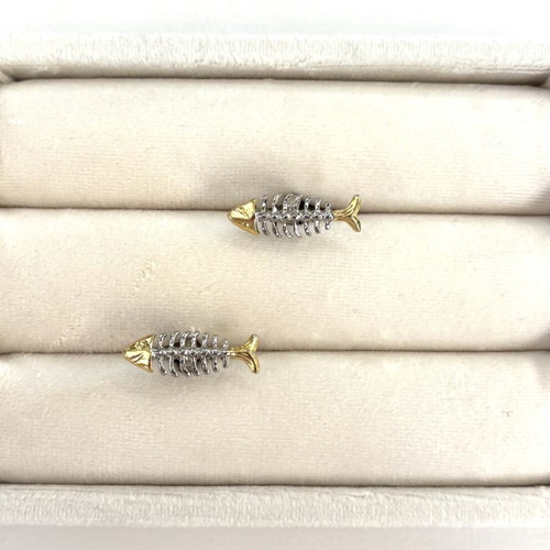 Cufflinks fishbone design silver and gold like new