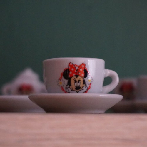 Disney Minnie Mouse porcelain tea set, new, 17 pieces