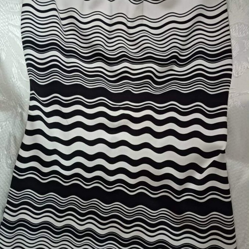 Sleeveless dress, black and white