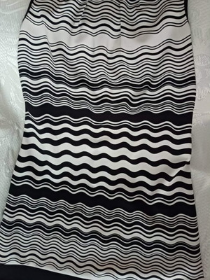 Sleeveless dress, black and white