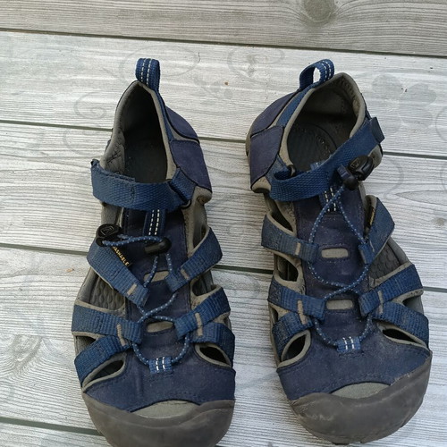 Keen sandals like new, size 36, blue