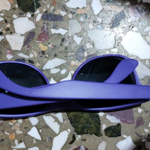 Sunglasses like new without brand
